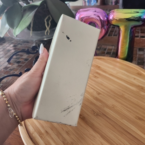 Prada sunglasses with case - Picture 8 of 8